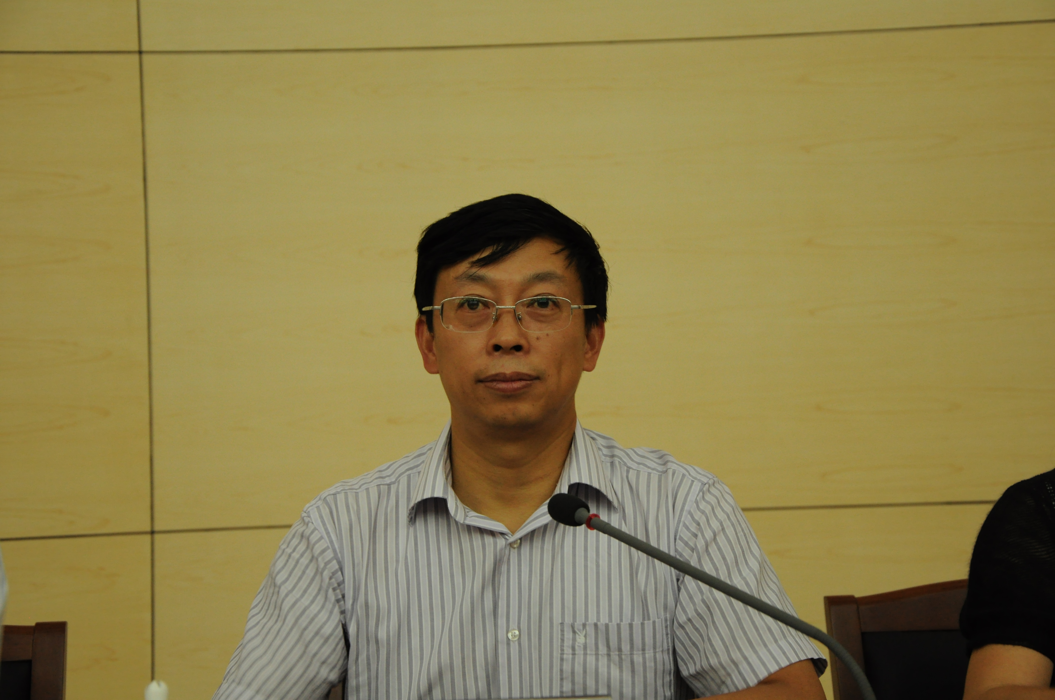 yl6809永利官网院长黄宝凤教授讲话